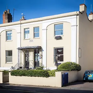 Crossways 4* Cheltenham